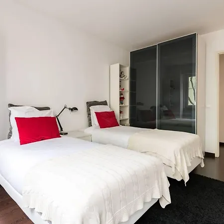 Beautiful Design In Central Apartment Lisbon